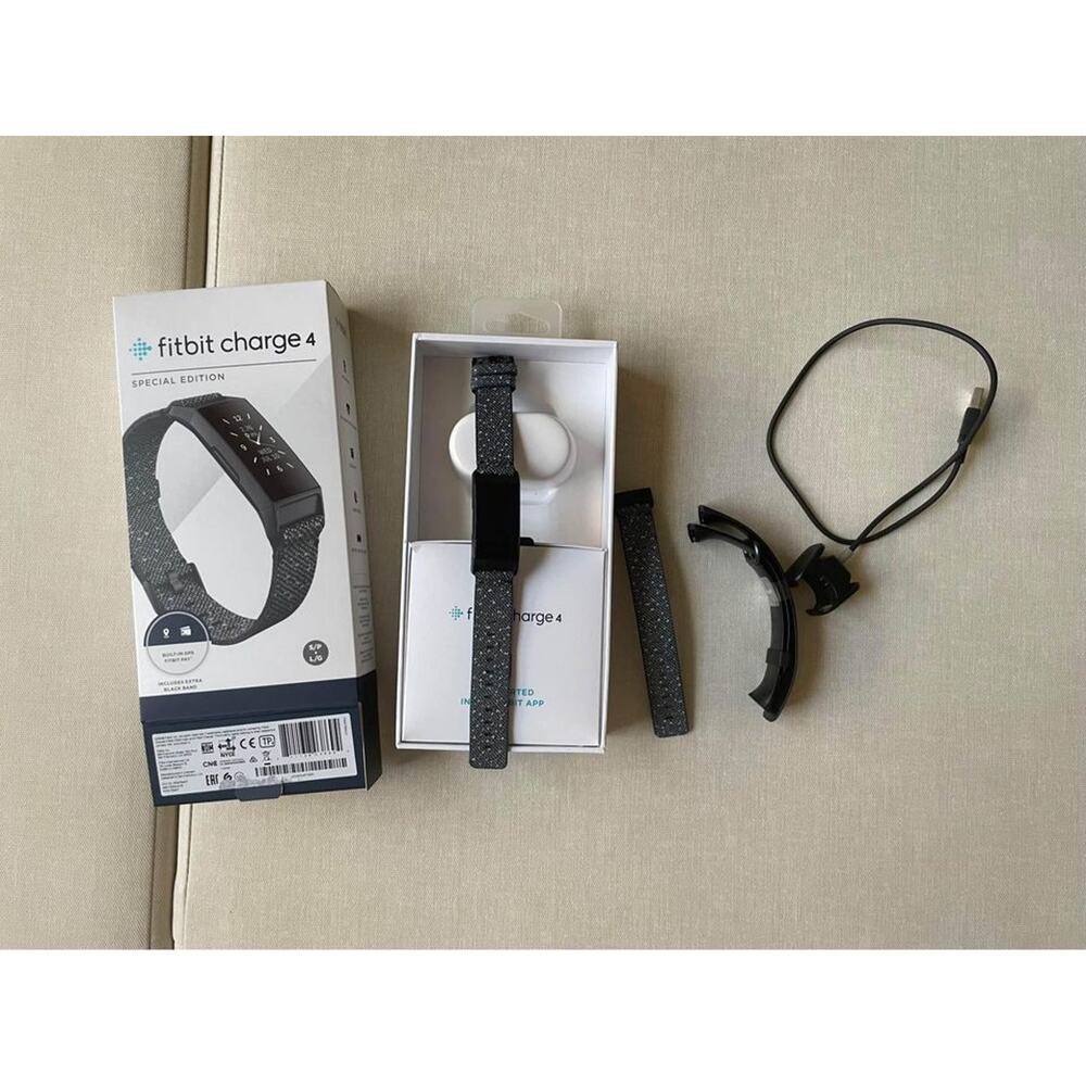 Fitbit Charge4 Special Edition